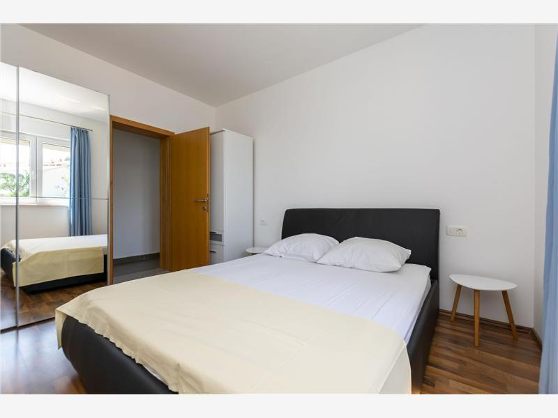 Apartmani Livajic Duce Exterior photo